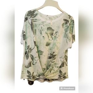 TRYSTBoutique Tee - Beach Vibe Medium